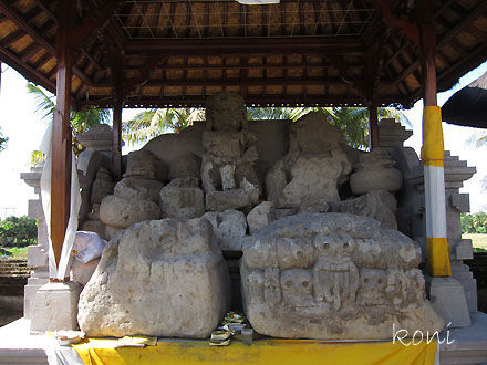 バリ島クボエダン寺院-(5)
